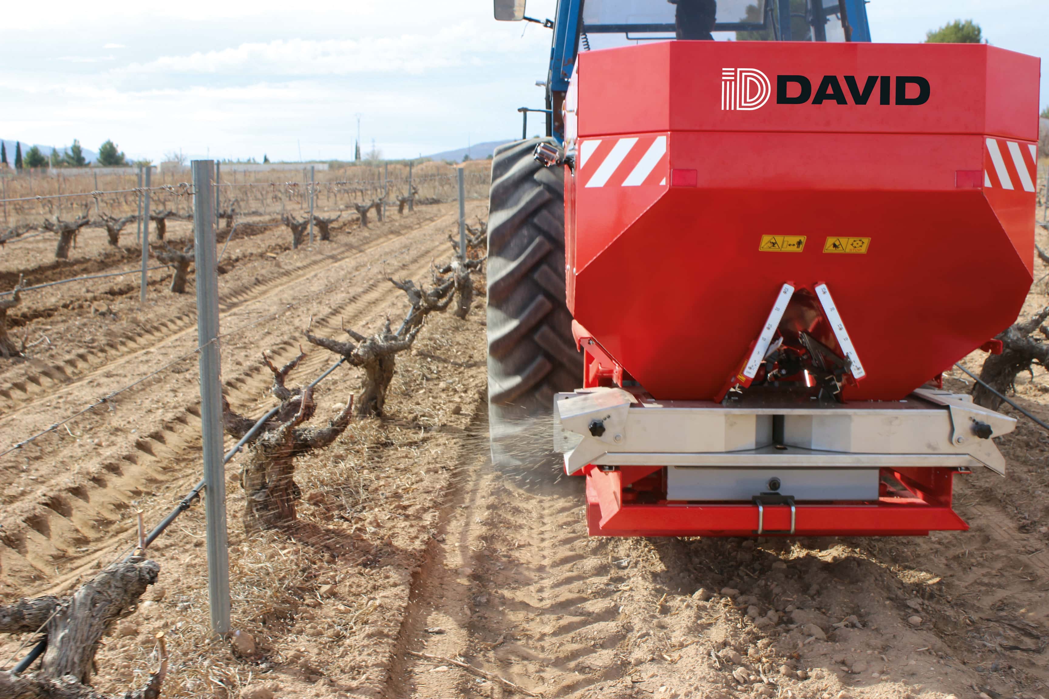 ID DAVID FRT Mounted Fertiliser Spreader thumbnail 3