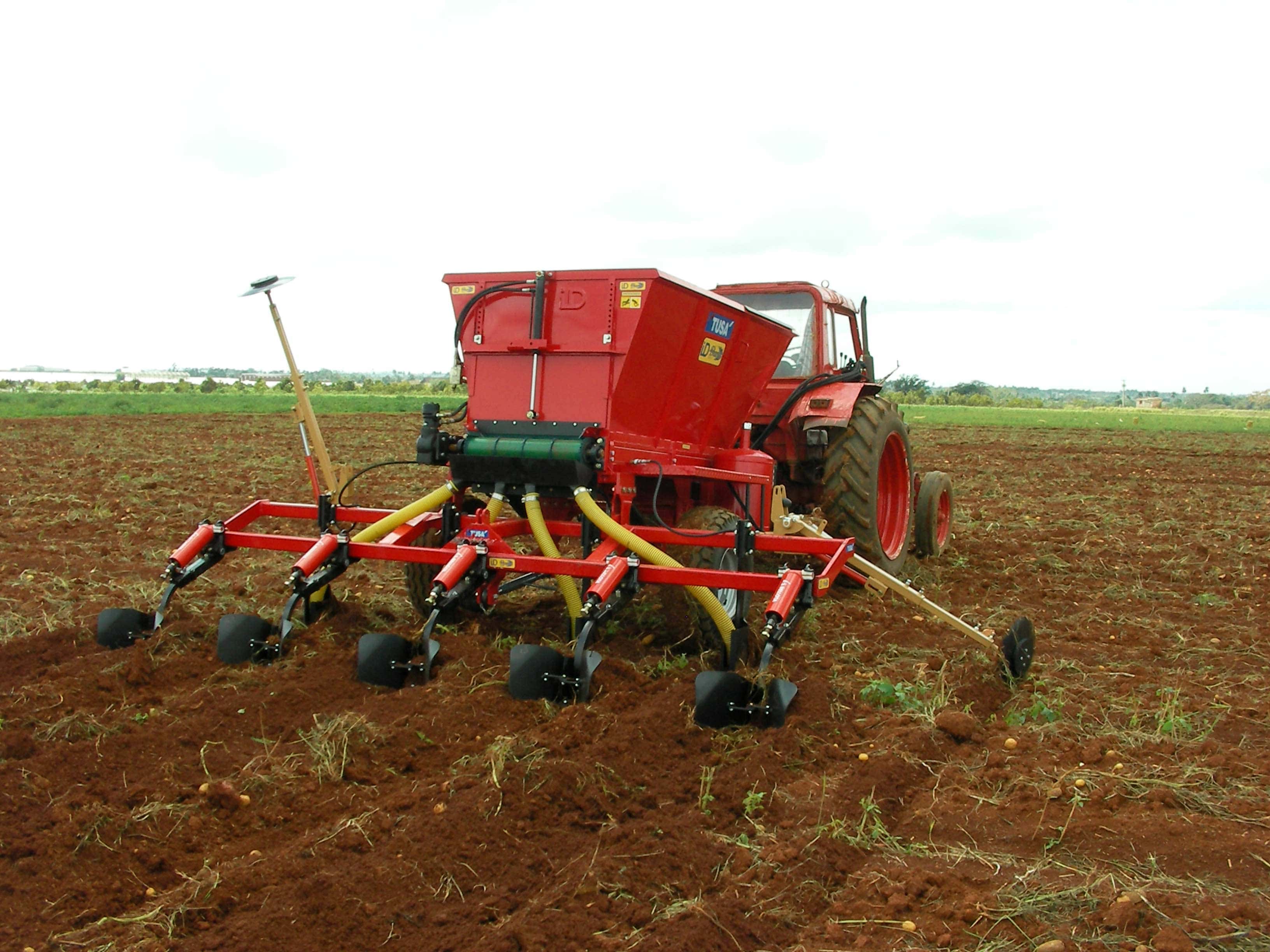 ID DAVID DEF Trailed Mineral Fertiliser Spreader thumbnail 3