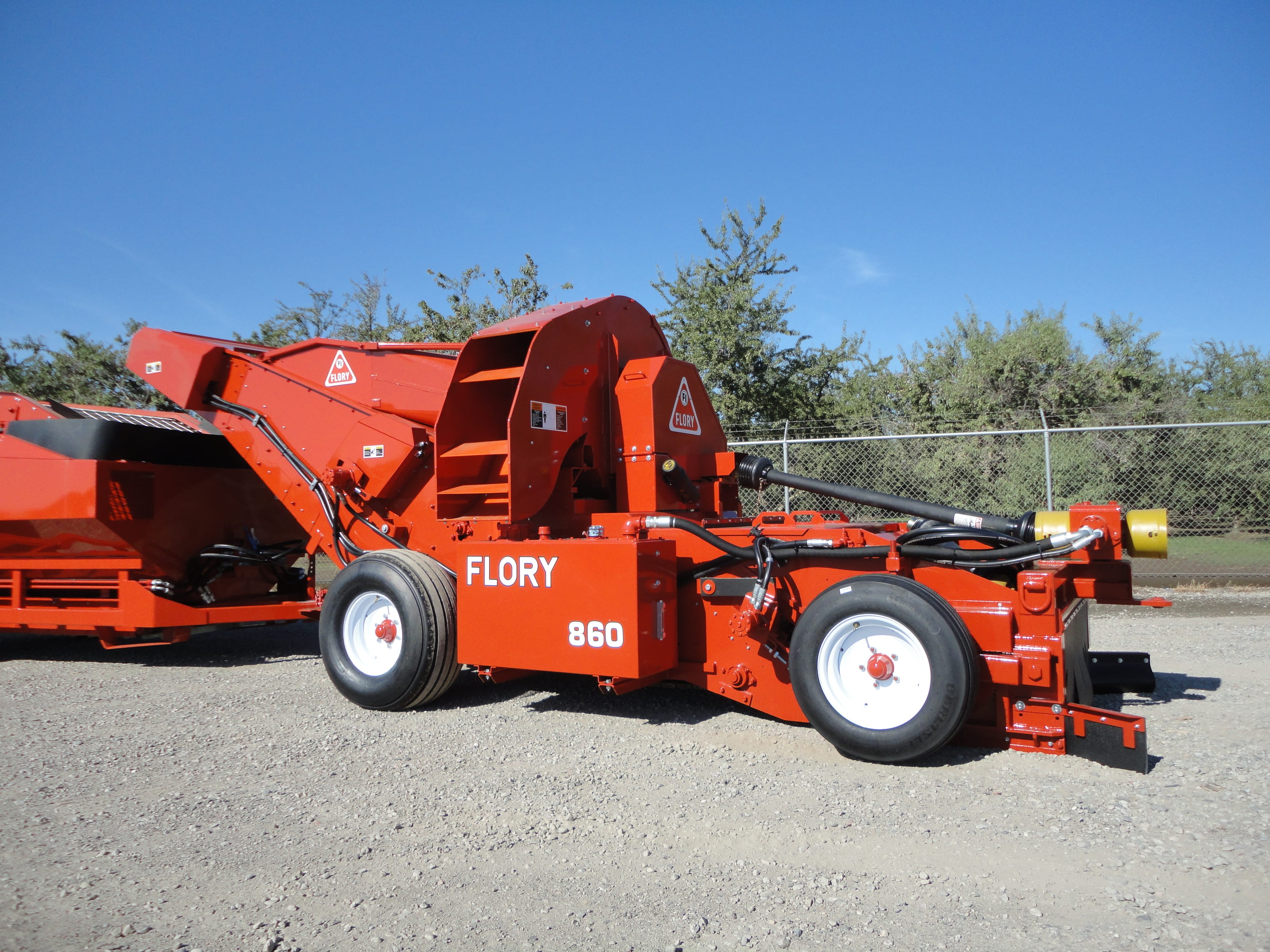 Flory 860 Harvester thumbnail 3