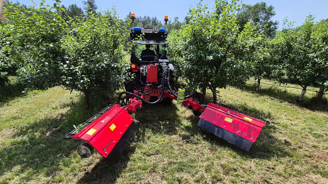ID DAVID LAT&GO Between-Rows String Mower thumbnail 2