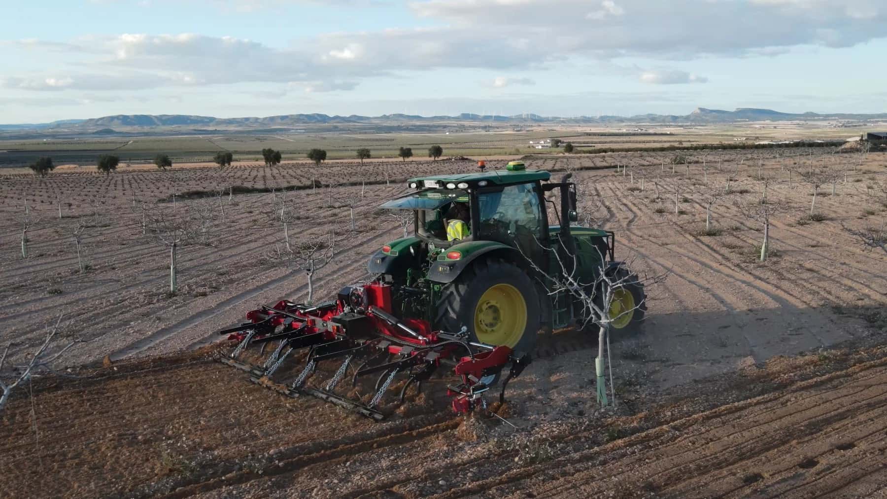 ID DAVID CULTIFRUT 2.0 Heavy Duty Cultivator with In-Row Weeders thumbnail 3