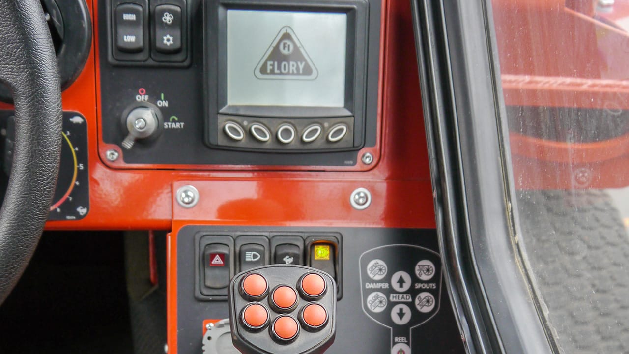 Flory 34 Series Air-Cab Nut Sweeper thumbnail 8
